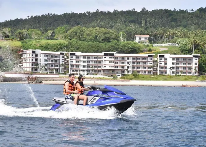 Holiday Oceanview Residences And Resort