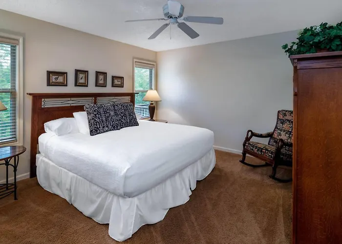 Hot Springs Village Resorts