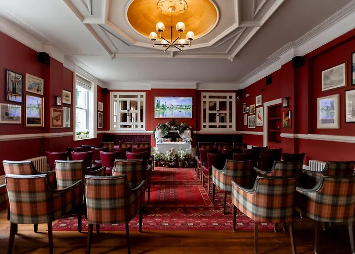 Ski The Drayton Court Hotel London
