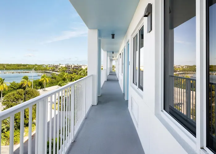 Blue Flamingo Resort Key West