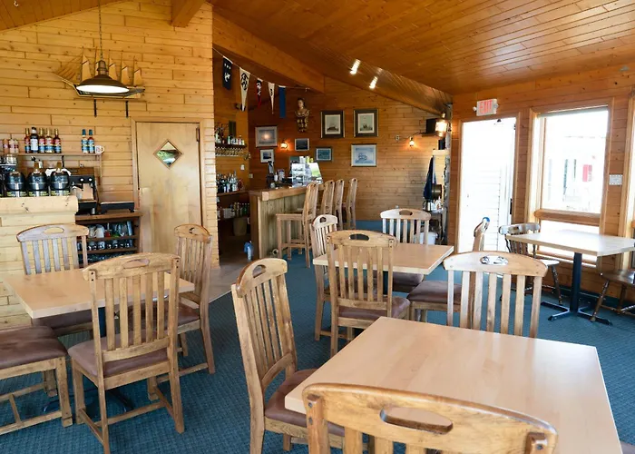Square Rigger Lodge