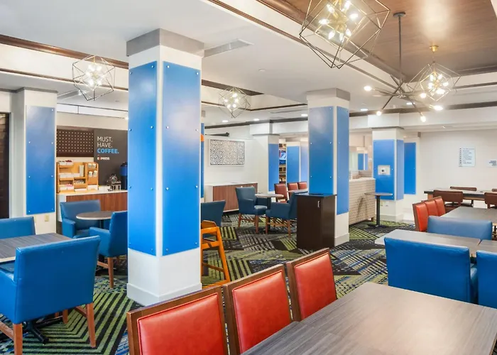 Holiday Inn Express And Suites Stroudsburg-Poconos By Ihg