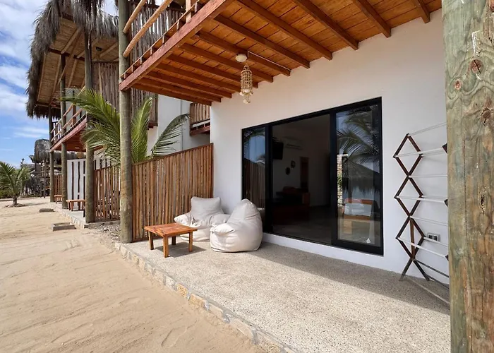 Baja Canoas Hotel