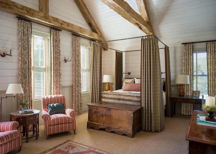 Eleven Scarp Ridge Lodge