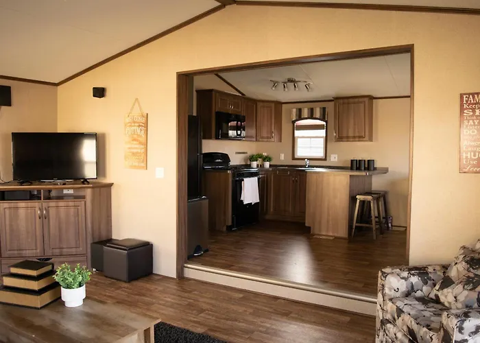 Vine Ridge Resort - Cottages