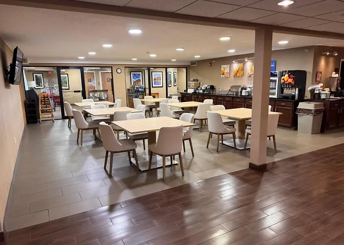 Comfort Inn & Suites Black River Falls I-94