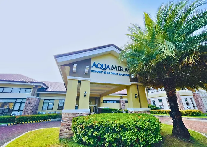 Aquamira Hotel & Resort