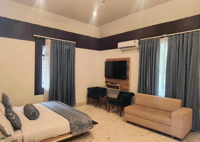 Matoshree Club And Resort