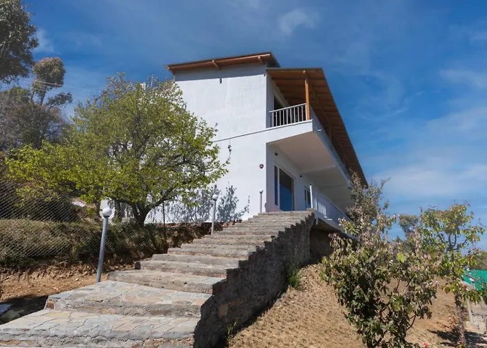Shree Parijat Resort - Luxury Resort In Mukteshwar