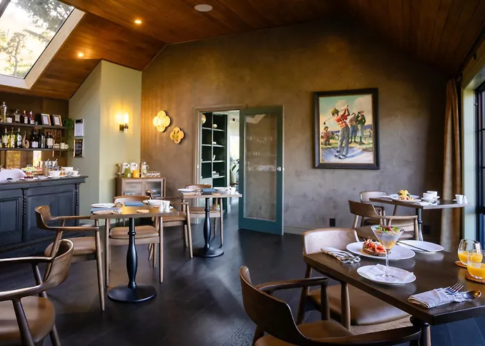 Azur Lodge
