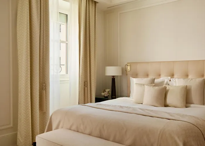 The Woodward - Auberge Collection