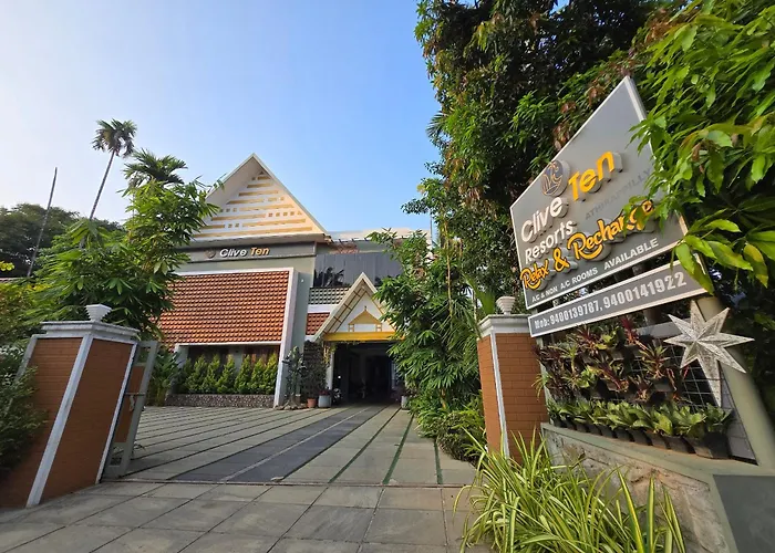 Clive Ten Resorts Athirappilly,10 Minutes Drive From Athirappilly Waterfall