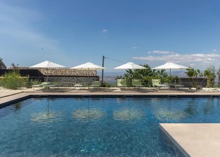 Podere Dell'Etna Segreta - Essential Nature Hotel & Glamping