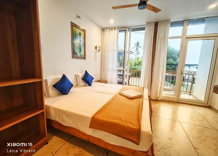 Lake View Resort Cherai