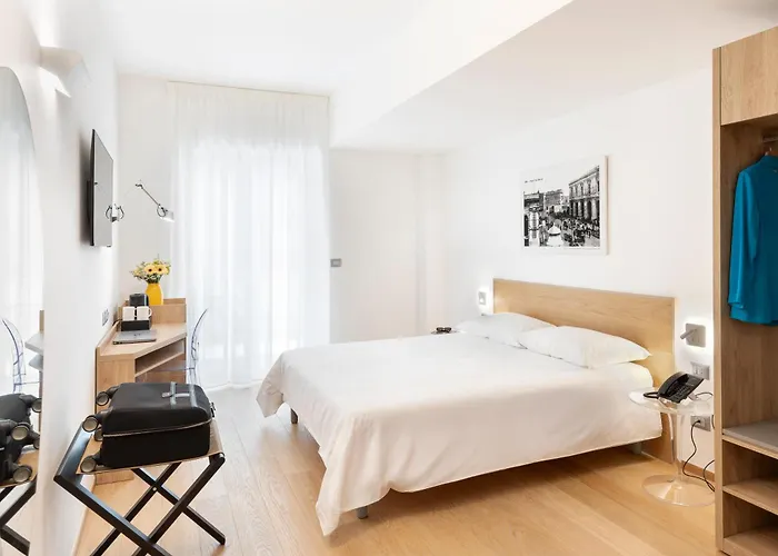 Victor Hotel