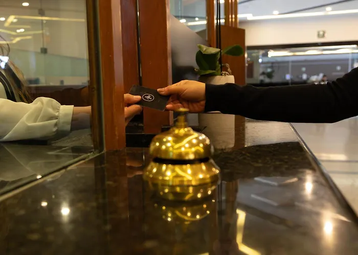 Hotel Abastos Plaza