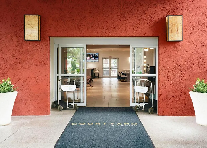 Courtyard By Marriott Bridgetown, Barbados