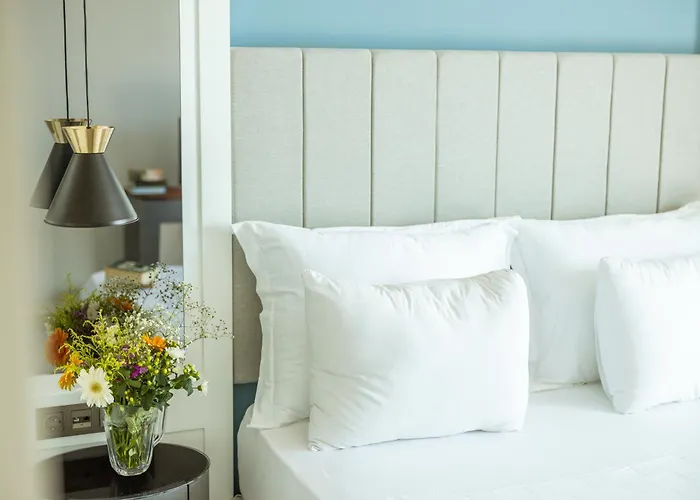 Hera Hotel