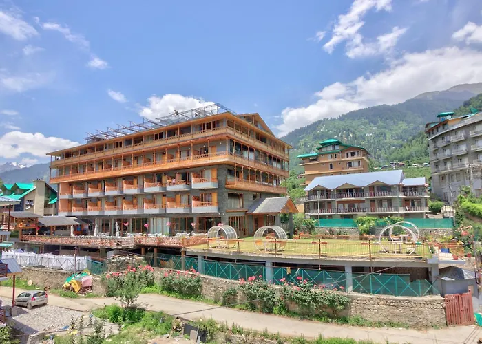 Snow Flakes Resort And Spa Centrally Heated Luxury Resort