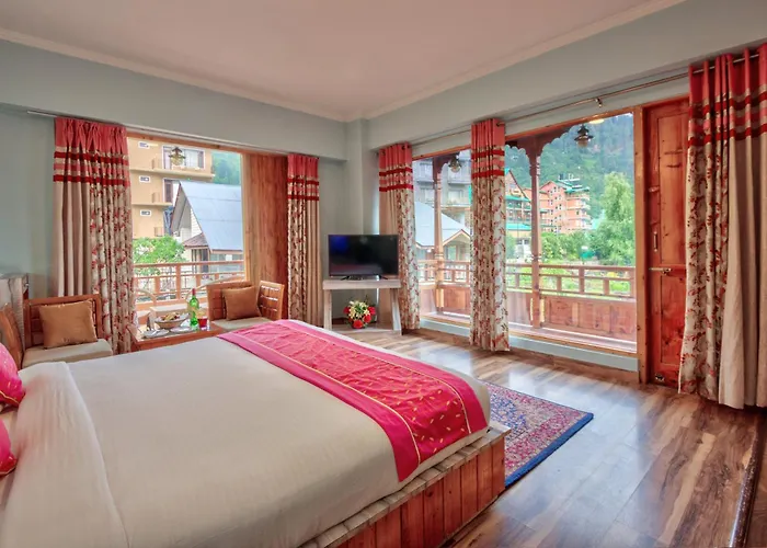 Snow Flakes Resort And Spa Centrally Heated Luxury Resort