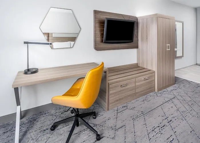 Holiday Inn Express & Suites Denver North - Thornton By Ihg