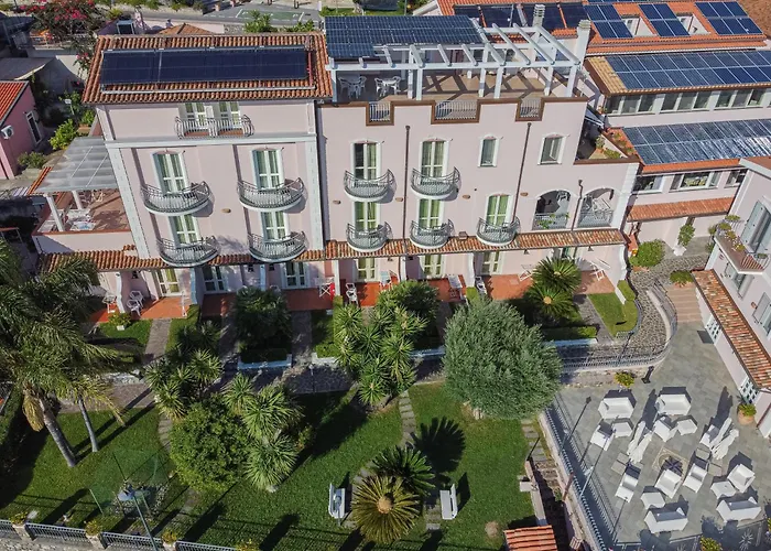 Hotel Ristorante Borgo La Tana