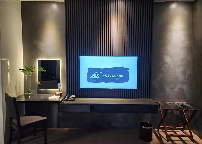 Private Rooms In M Stay Clark Terrace Building Near Midori, Swissotel, And Clark Airport