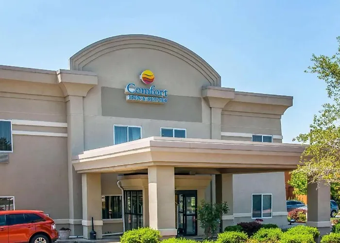 Quality Inn & Suites Ann Arbor Hwy 23