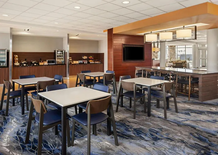 Fairfield Inn & Suites By Marriott St. Louis Pontoon Beach/Granite City, Il