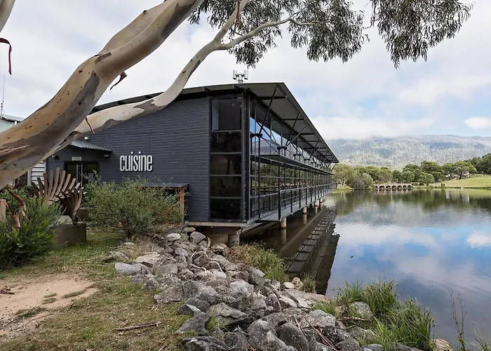 Oaks Lake Crackenback Resort