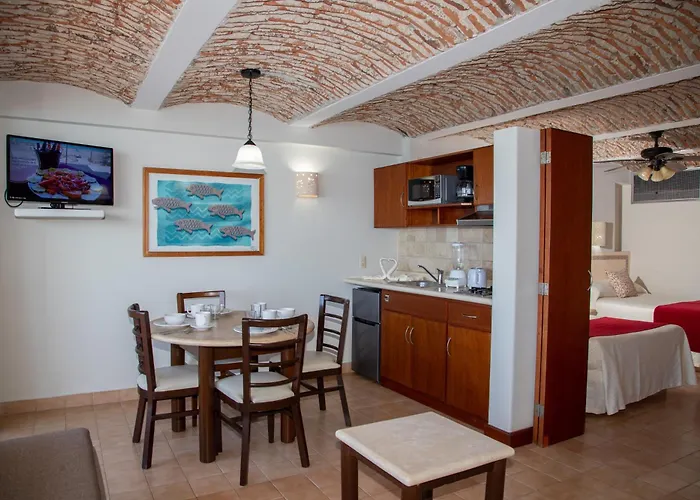 Las Flores Beach Resort