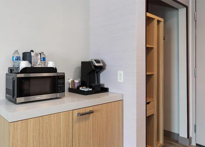 Hilton Garden Inn Auburn