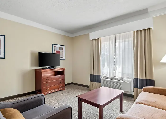 Comfort Suites Linn County Fairground And Expo