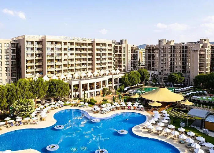 Barcelo Royal Beach