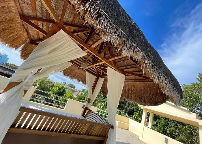 Palms Cove Resort