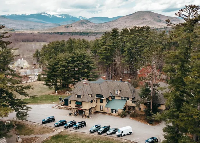 Stonehurst Manor Breakfast & Dinner Included