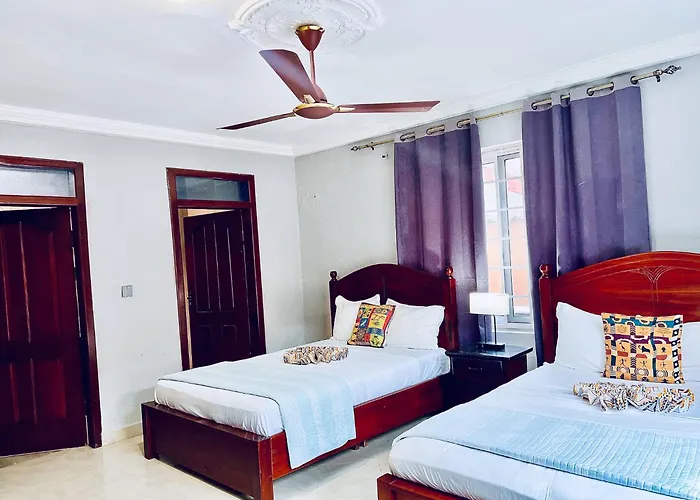 Coconut Pointe Villa & Beach Resort