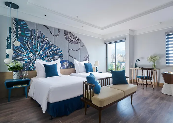 Sofiana My Khe Hotel & Spa - Rooftop Pool Bar- Free 01 Draught Beer And 20-Minute Spa Per Room