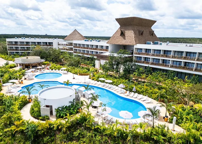 Chichen Itza Resorts