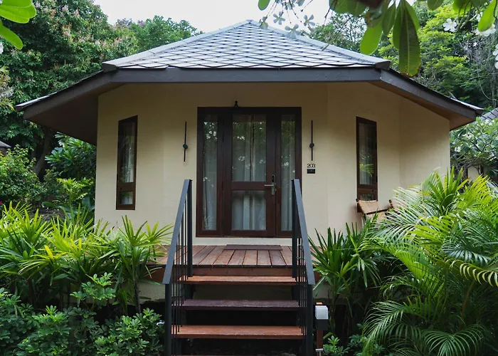 Kira Baya Koh Samed