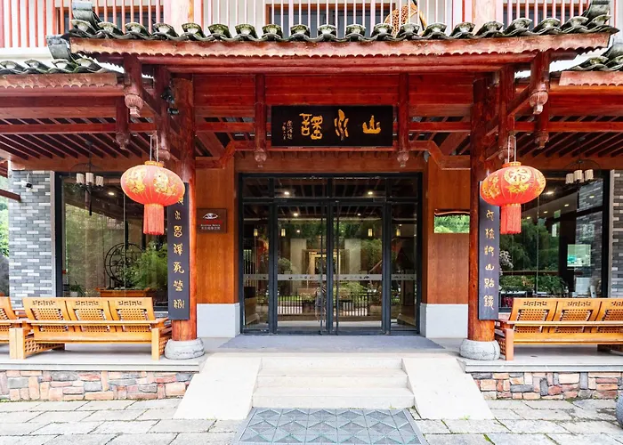 Yangshuo Mountain River Ballad Hotel - Free Yangshuo Train Station Pick Up And Drop Off
