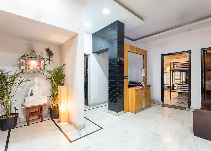 Whiite Panda - Backpacker Hostel In Delhi Greater Kailash