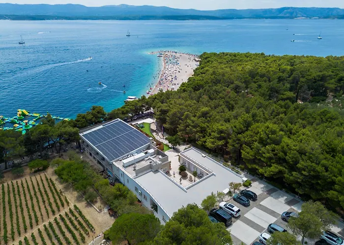 Zlatni Rat Beach Resort