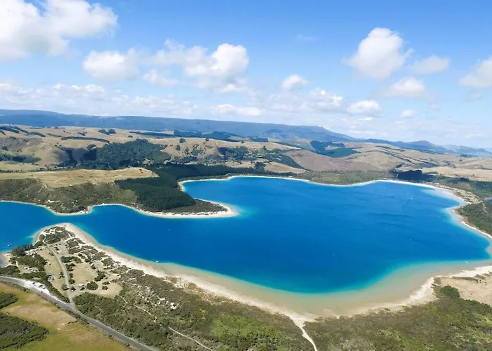 The Lakes - Kai Iwi Lakes Exclusive Retreat