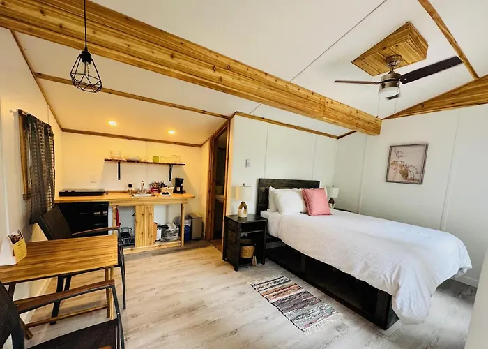 Cedar Haven Cabins And Resort