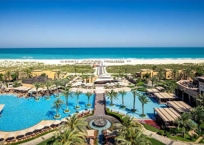Saadiyat Rotana Resort And Villas