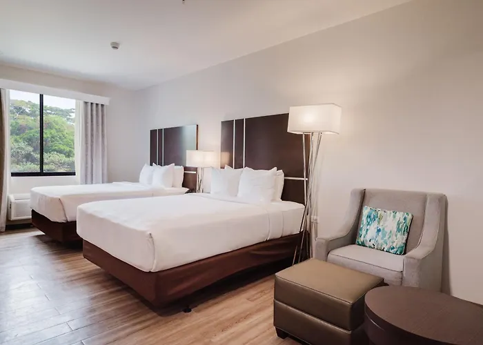 Comfort Inn & Suites Tobago