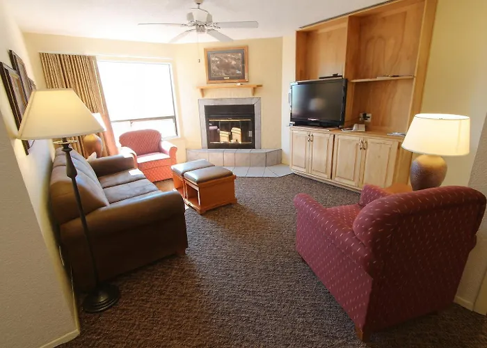 Crown Point Resort
