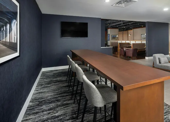 Four Points By Sheraton Kansas City Airport