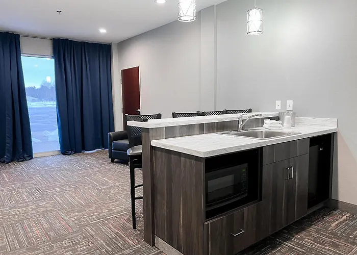 Metropolis Resort - Eau Claire